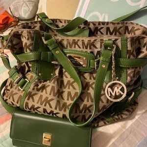 VINTAGE MICHAEL KORS PURSE AND WALLET: GREEN